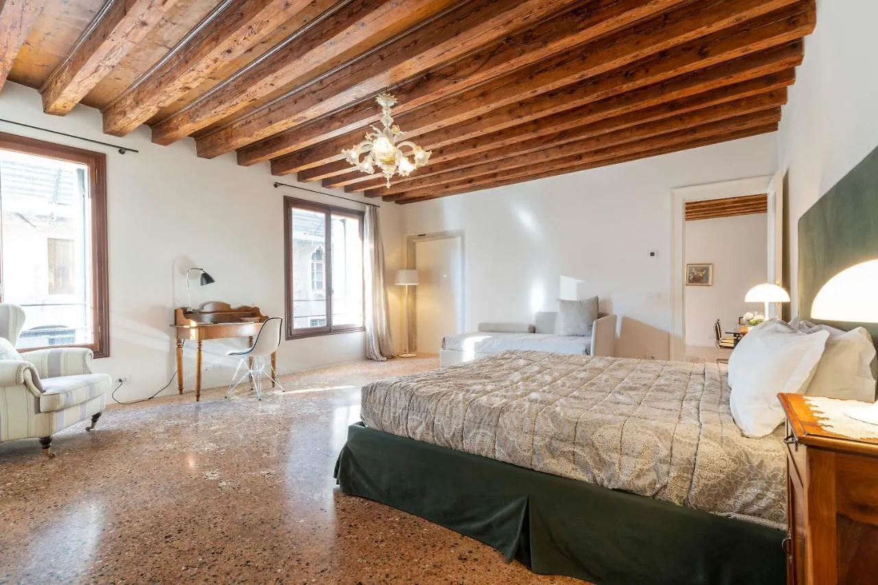 Sensale Apartment Venice